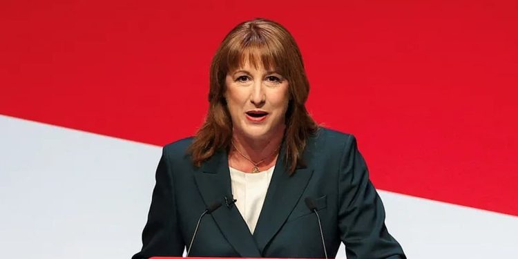 وزيرة الخزانة البريطانية: نعمل على إصلاح الأنظمة الضريبية لتسهيل تدفق الاستثمارات الخليجية