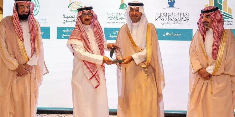 "طيبة للإسكان التنموي" تحقق منجزات نوعية وتتلقى تكريم وزير الشؤون البلدية والقروية والإسكان