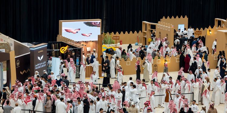 أكثر من 80 ألف زائر حتى اليوم السادس من كأس نادي الصقور 2025 بالشرقية