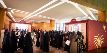 'أنا عربية'.. أزياء تُجسّد الحلم وتحتفي بالإبداع