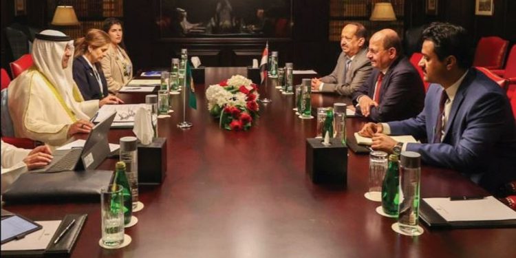 «البديوي» يؤكد وقوف دول مجلس التعاون بجانب الشعب اليمني