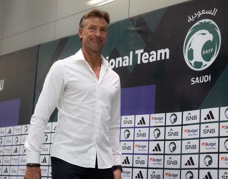 البريكان يقوم تشكيل الأخضر في مواجهة كوت ديفوار