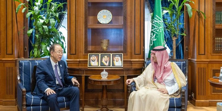  الجبير يبحث الموضوعات ذات الاهتمام المشترك مع بان كي مون