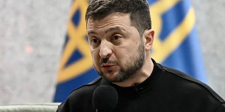 الرئيس الأوكراني يعلن تعديلات بمناصب عليا في كبرى شركات الطاقة بسبب فضيحة فساد