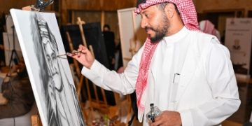 الفن التشكيلي يحتسي القهوة بروح الإبداع في معرض جدة
