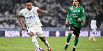 الهلال يكتسح النجمة بأربعة أهداف مقابل هدفين في "دوري روشن"