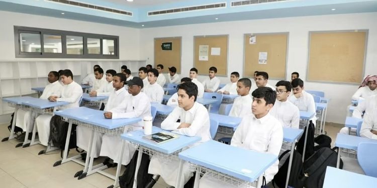 بعد انتهاء إجازة الخريف.. قائمة الإجازات المتبقية للفصل الدراسي الأول 1447