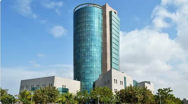 جامعة جازان تفتح باب القبول لبرامج الدراسات العليا للفصل الثاني 1447هـ