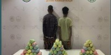 حرس الحدود بعسير يقبض على إثيوبيين لتهريبهما 21 كيلوجرامًا من القات المخدر