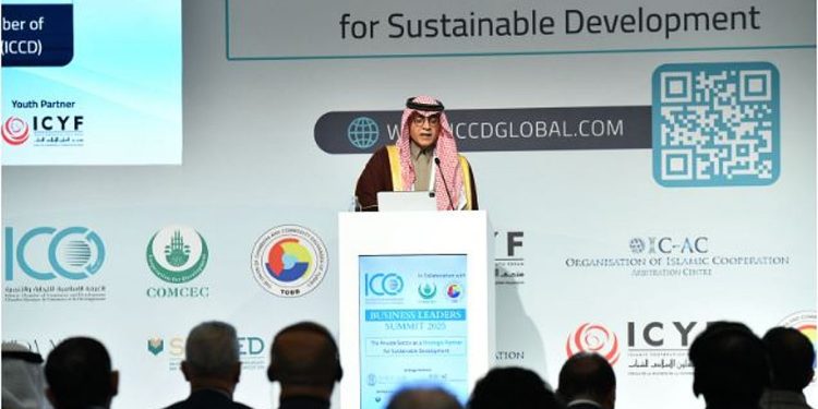 رئيس الغرفة الإسلامية للتجارة يُطلق مجموعة (B57+) كمنصة جديدة للتكامل الاقتصادي بين دول منظمة التعاون الإسلامي