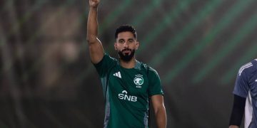 صالح الشهري لـ«عاجل»: اللقب هدفنا.. وعُمان بوابة الانطلاق