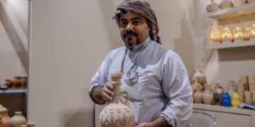 فخار القطيف يحضر في معرض بنان بتوقيع الغراش