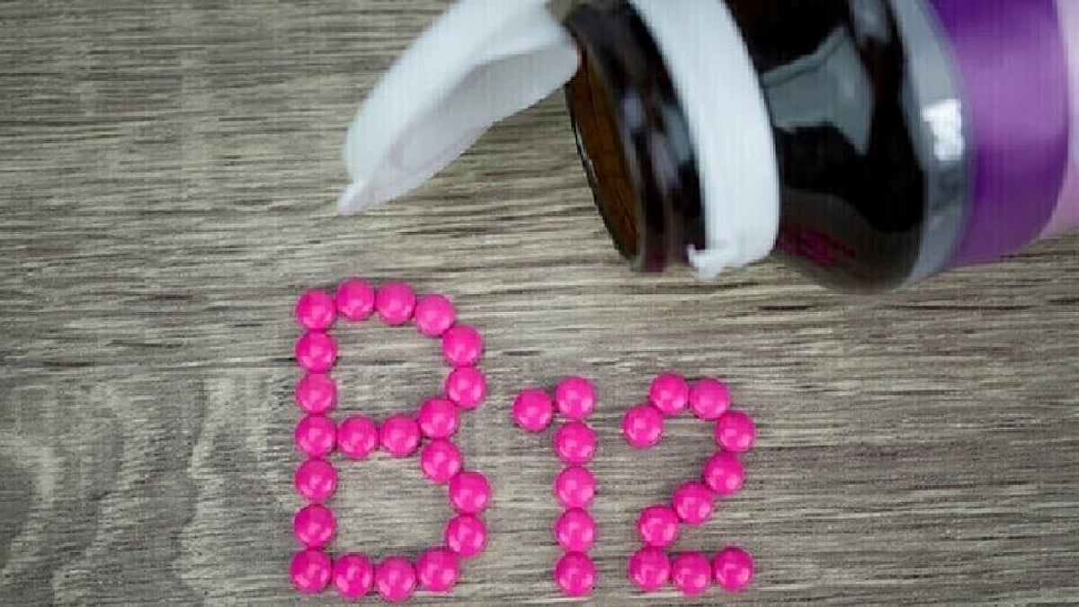 فهد الطبية توضح أعراض نقص فيتامين B12 ومصادره الطبيعية