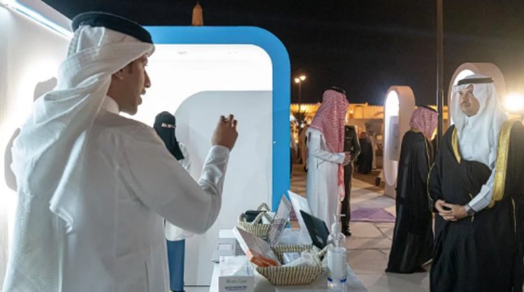محافظ الأحساء يدشّن حملة "سكرك موزون" ضمن فعاليات اليوم العالمي للسكري