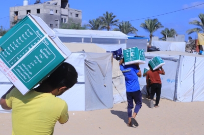 مساعدات المملكة تطرق أبواب النازحين في غزة