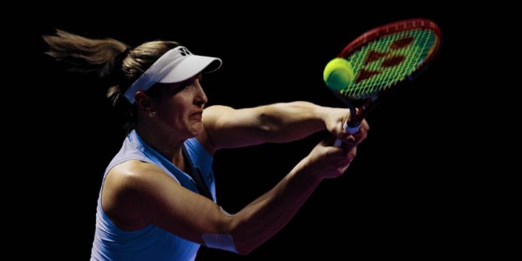 مستوى فني عالٍ وإثارة متواصلة في نهائيات رابطة محترفات التنس 2025 بالرياض