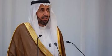 وزير الحج يعلن إقامة منتدى العمرة والزيارة في المدينة المنورة خلال يناير المقبل