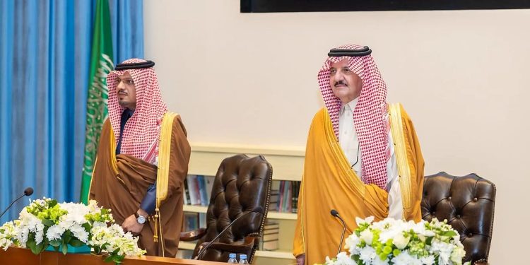 أمير المنطقة الشرقية يرعى ملتقى "التميز في خدمة المستفيدين"