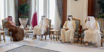 أمير قطر يستقبل الأمير تركي بن محمد بن فهد