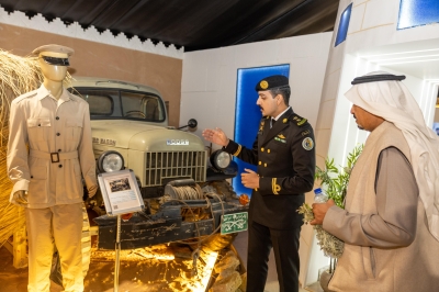 أول دورية ساحلية تجذب زوار واحة الأمن