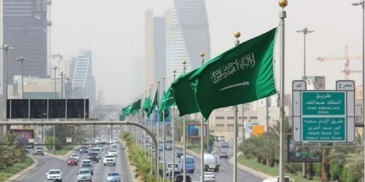 الأرصاد عن طقس الأحد: رياح نشطة مثيرة للأتربة والغبار وسحب رعدية على عدة مناطق