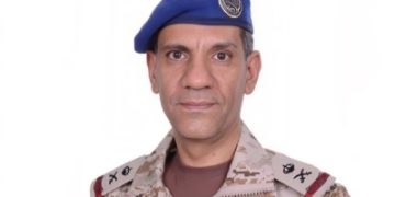 'التحالف' ينفّذ ضربة جوية محدودة في ميناء المكلا