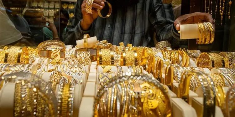 بعد ارتفاعه عالميًا.. سعر الذهب في السعودية لكل الأعيرة اليوم الاثنين 17-6-1447