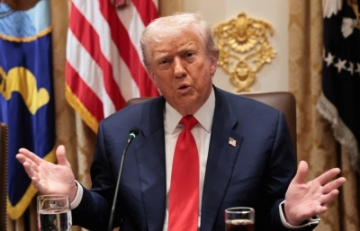 'ترامب' يعلن إغلاق المجال الجوي فوق فنزويلا ومحيطها