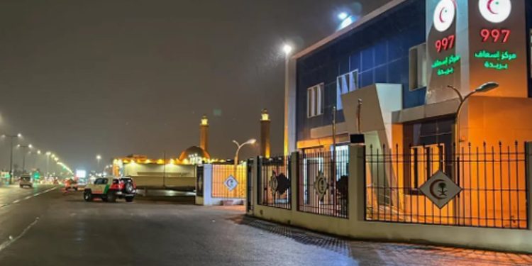 فرع هيئة الهلال الأحمر بالقصيم يستعد للحالة المطرية
