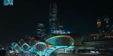'في لمح البصر'.. القطار والضوء يعيدان تعريف العاصمة