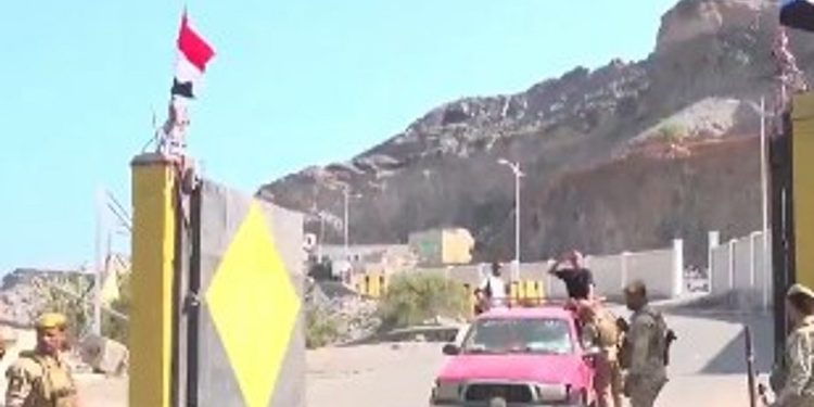 كاتب سياسي: المملكة حريصة على وحدة الصف اليمني وعدم الجنوح إلى النزعة الانفصالية