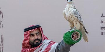 مهرجان الملك عبدالعزيز للصقور 2025 يقيم 6 أشواط للمحترفين المحليين في يومه الثاني