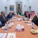 نائب وزير الخارجية يبحث سبل التعاون مع نظيره الإيراني
