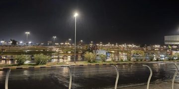 هطول أمطار متفرقة على محافظتي رفحاء وتيماء ومدينة عرعر وينبع والمدينة المنورة