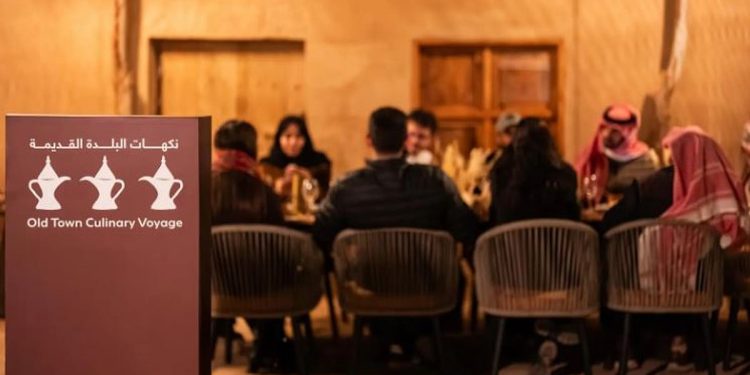 «نكهات البلدة القديمة» تجربة تفاعلية تستحضر الموروث الغذائي وتبرز تنوّع المحاصيل الزراعية بالعُلا