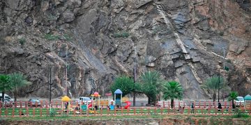 20 مطلًا ترسم مسارات سياحية مفتوحة لأهالي وزوار جازان