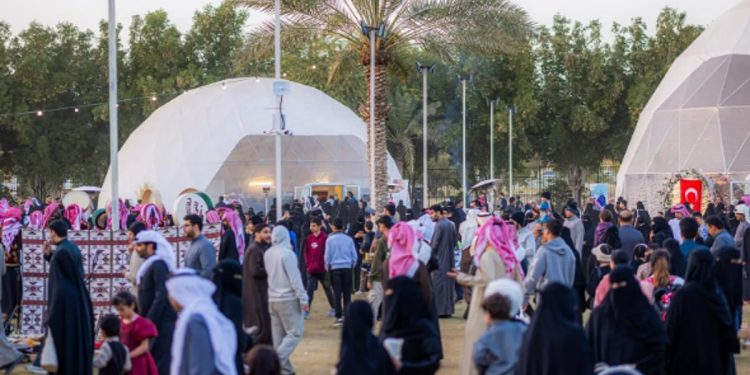 30 ألف زائر يوميًا لمهرجان «كليجا بريدة» بنسخته الـ17
