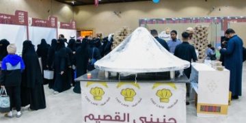 80 ركنًا شعبيًا تستقطب الزوار في مهرجان الحنيني