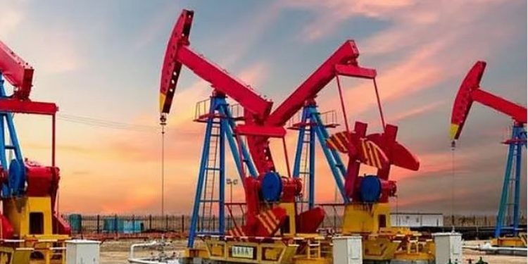 ارتفاع النفط وسط مخاوف من تعطل الإمدادات الإيرانية