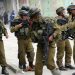 الاحتلال الإسرائيلي يعتقل ما لا يقل عن 27 فلسطينيًا من مدن الضفة الغربية