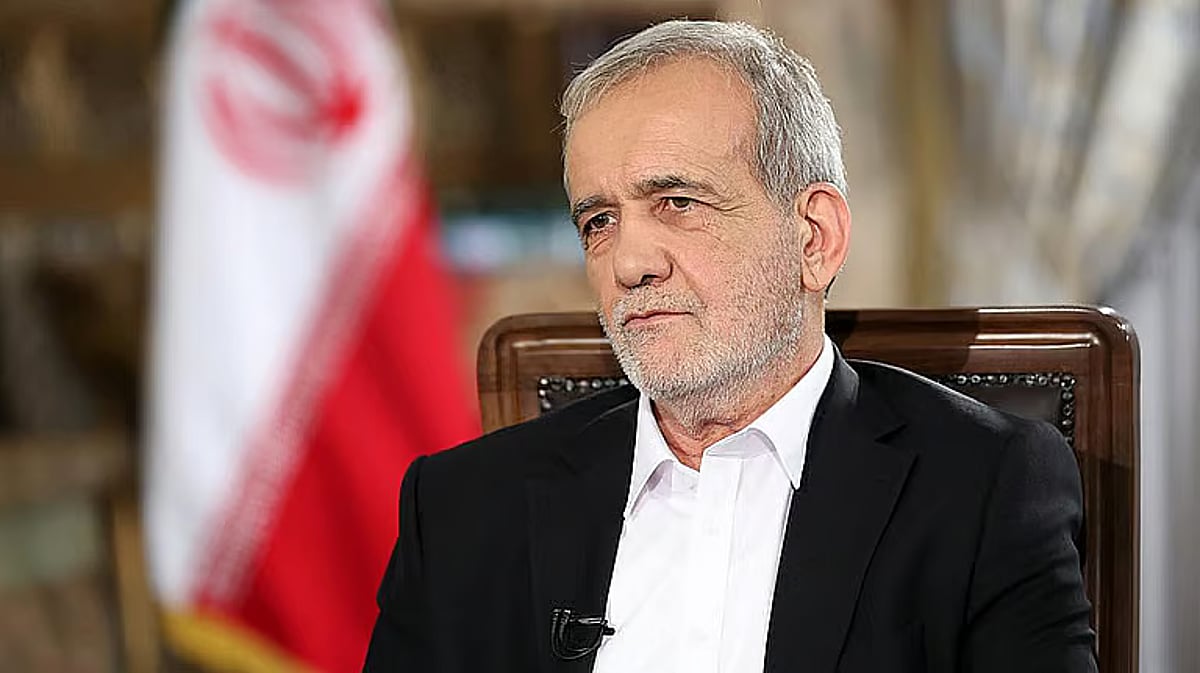 الرئيس الإيراني: أمريكا وإسرائيل تصدران الأوامر لمثيري الشغب لزعزعة الاستقرار  