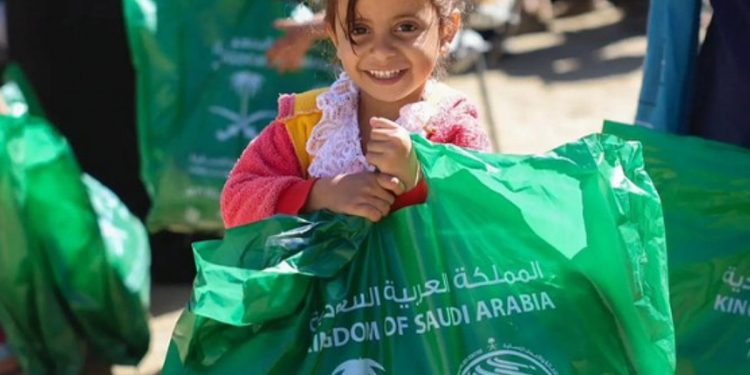 المملكة توزع قسائم شرائية بمحافظة إدلب في سوريا