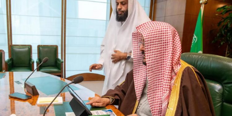 تدشّين المرحلة الثانية من برنامج توعية المعتمرين لموسم 1447هـ