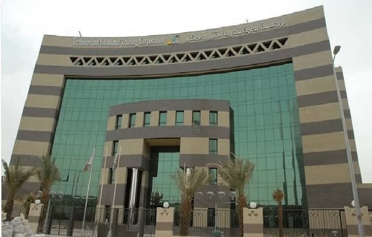 «تقني المدينة المنورة» تمدد فترة التسجيل في بطولة صقر الوطنية للروبوت 2026