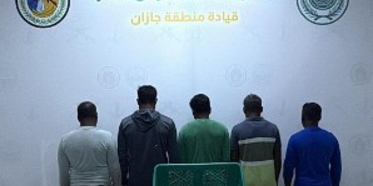 حرس الحدود بجازان يضبط 5 مخالفين في المناطق البحرية للمملكة