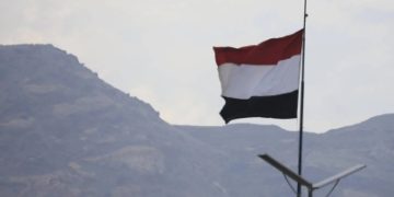 حلّ المجلس الانتقالي باليمن استعدادًا للمشاركة في 'حوار الرياض'