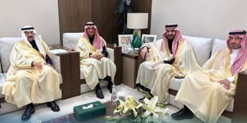رئيس مجلس الأعمال السعودي القطري يبحث تعزيز التجارة البينية مع سفير المملكة في الدوحة