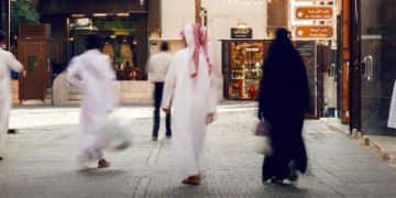 'شتاء جدة' يعيد الحياة لأزقة التاريخ
