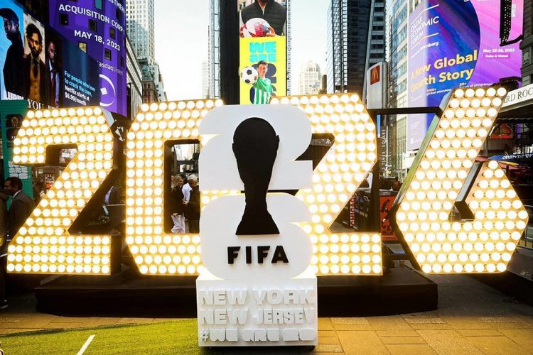 «فيفا» يستعين بالذكاء الاصطناعي لضبط حالات التسلل في كأس العالم 2026