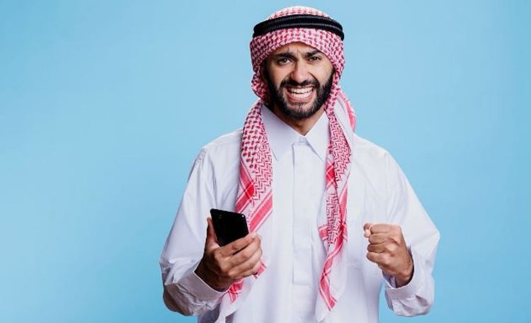 محترفو الألعاب الإلكترونية السعوديون يطورون مساراتهم المهنية من خلال البث المباشر